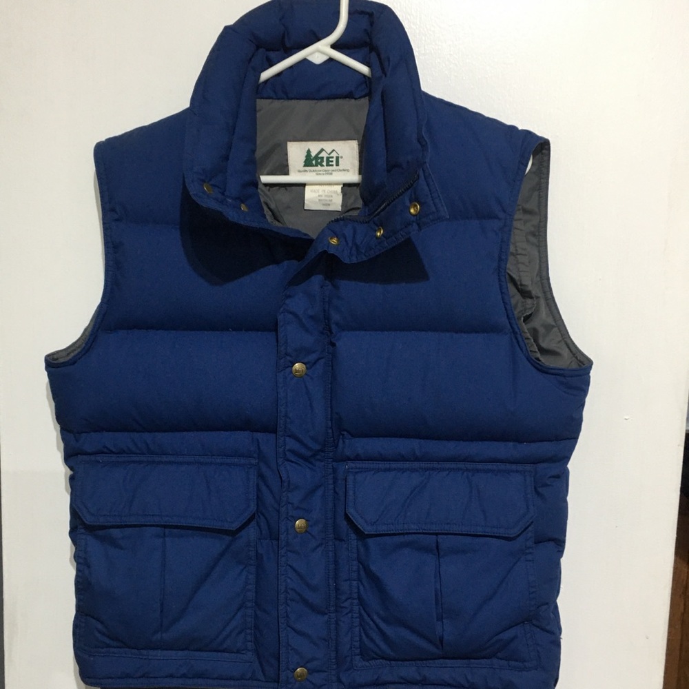 REI VTG  Goose Down Utility Vest mens Size M  blue Full Zip and snap closure